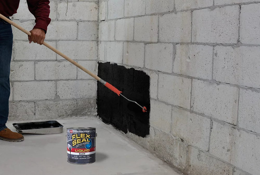 White 32 oz Liquid Rubber Sealant Coating V776350