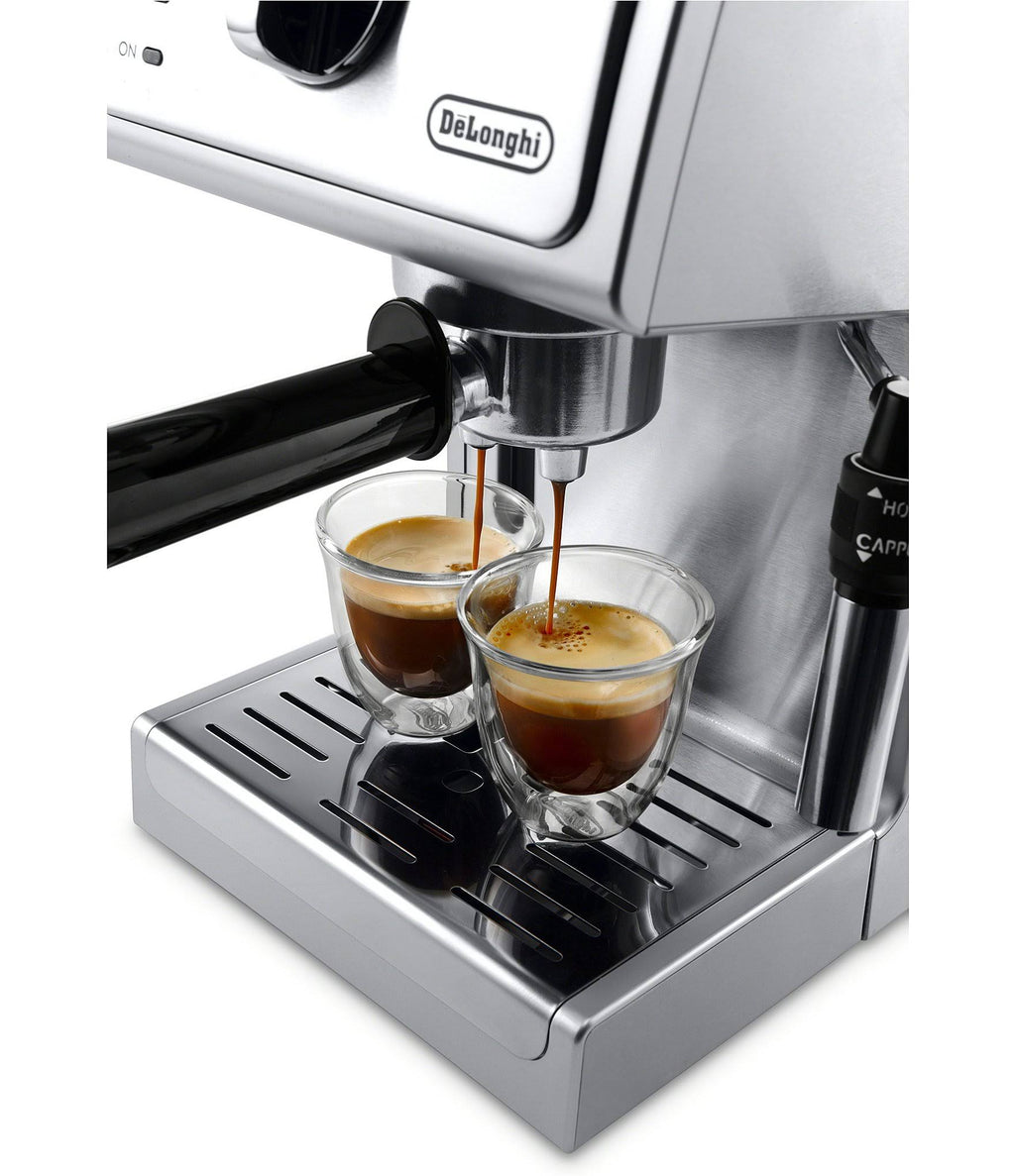 15-Bar Pump Espresso & Cappuccino Machine D5207