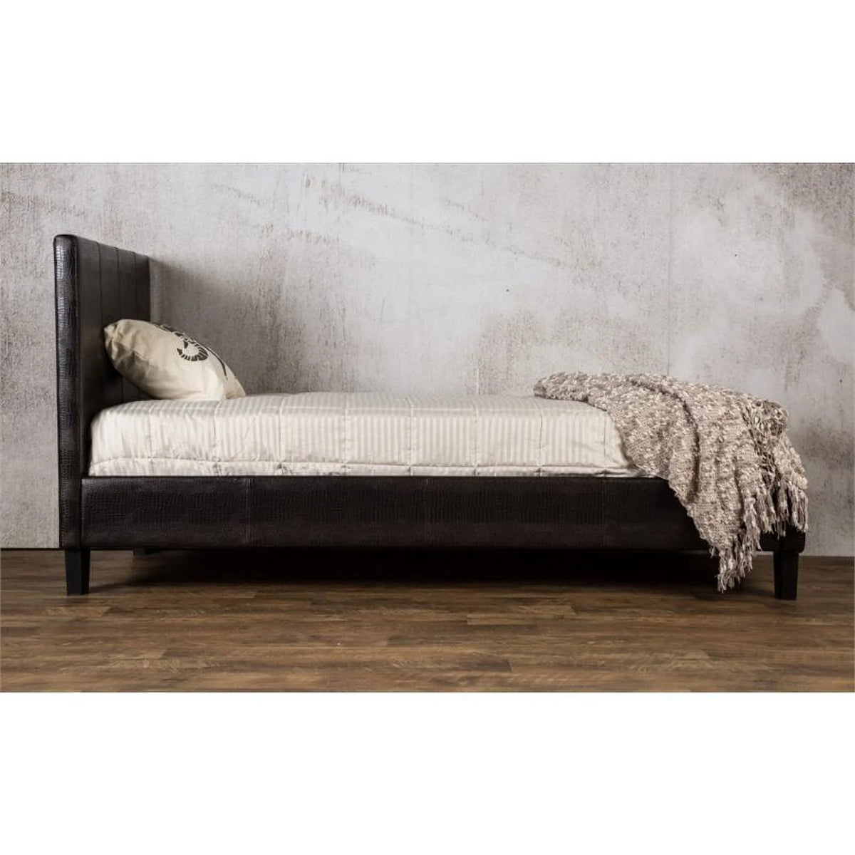 Faux Leather Queen Platform Bed V665