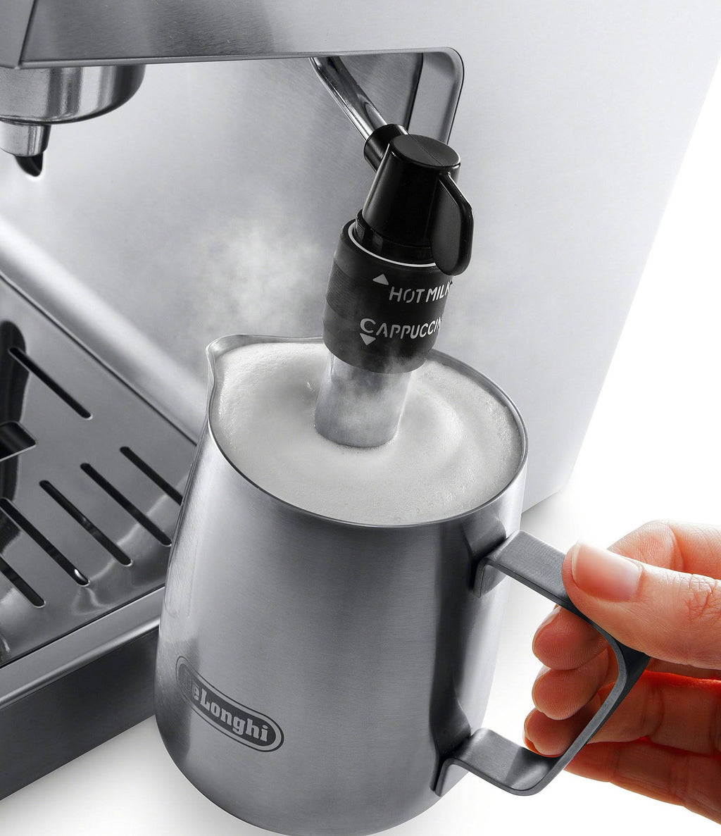 15-Bar Pump Espresso & Cappuccino Machine D5207