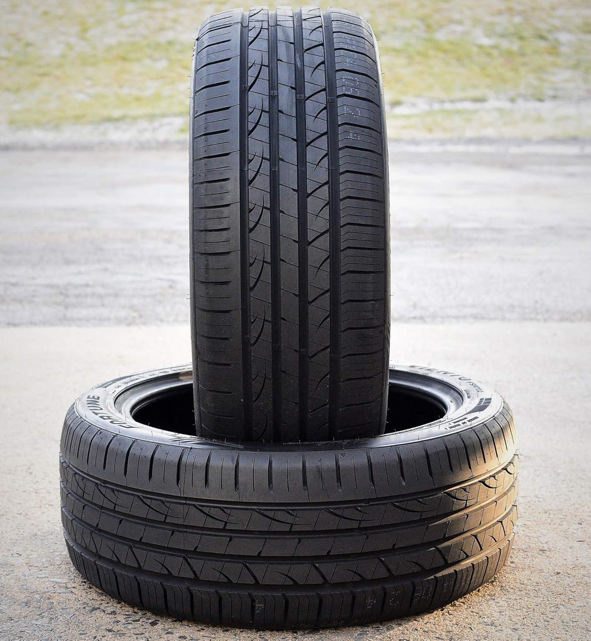 275/35R19 All-Season High Performance Radial Tire X38753