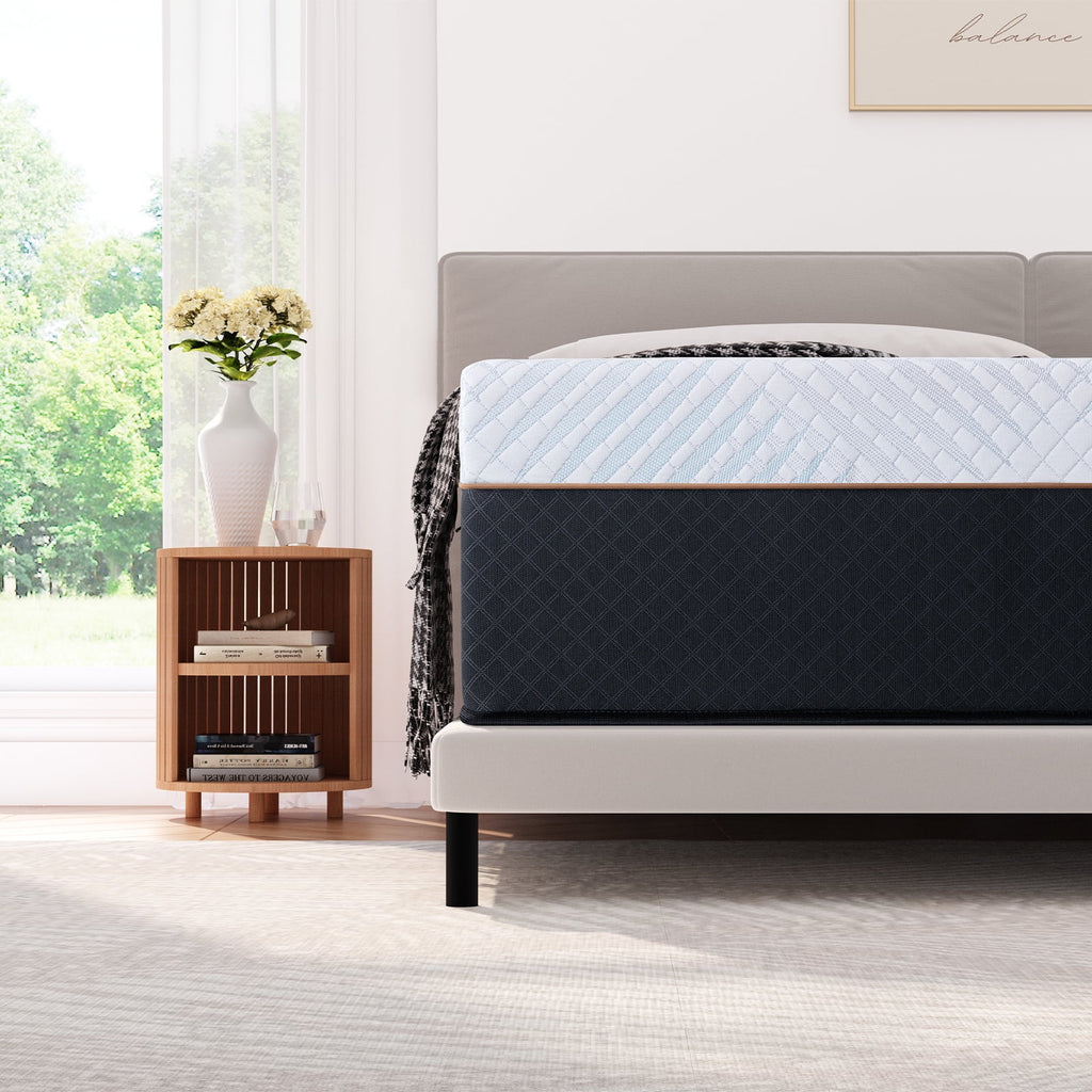 Queen 12 inch Medium Plush Innerspring Mattress H89938