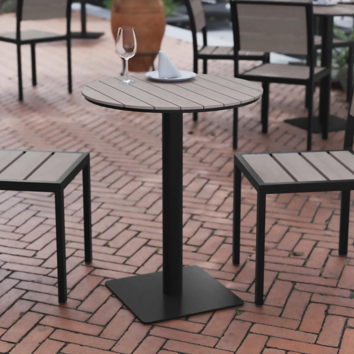 Round 24" Faux Teak Poly Slats Steel Frame Table B966893