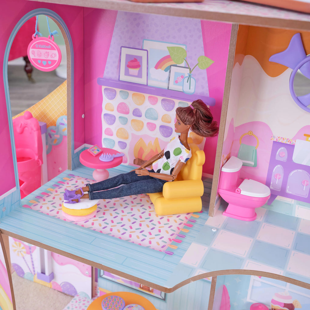 Wooden Dollhouse with 28 Accessories H1331