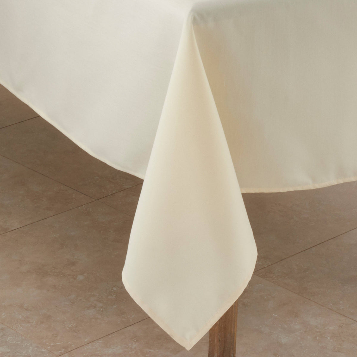 Casual Design Everyday Tablecloth V951