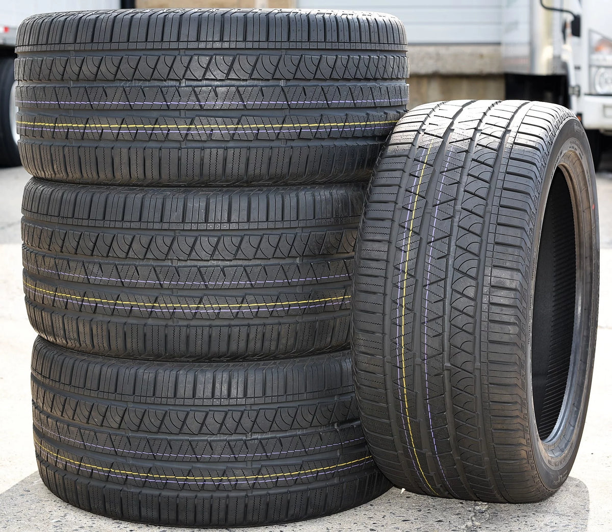 285/40R22XL 110Y All Season Tire J8912