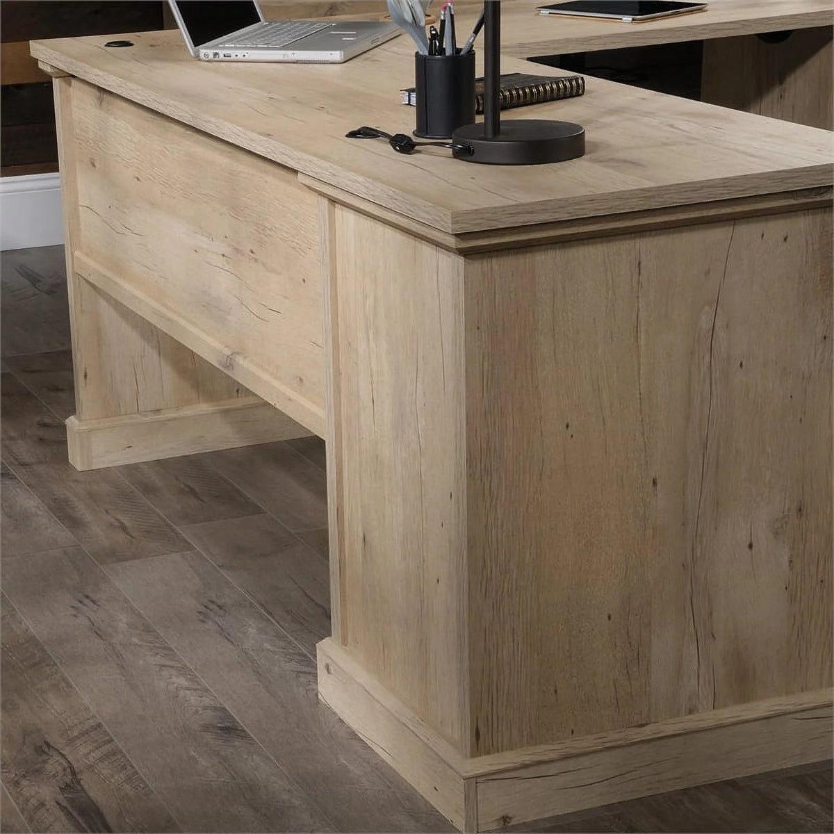 L-Shaped Desk & Large Hutch F848